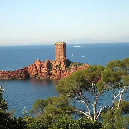 Climatise Vue Golf A Cap Esterel Saint-Raphael (Var)